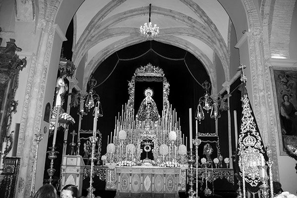 Altar de Cultos de la Hermandad de la Soledad de Alcalá del Río para la celebración del Septenario en honor a la Virgen de los Dolores en su Soledad Coronada - 1, Foto 1