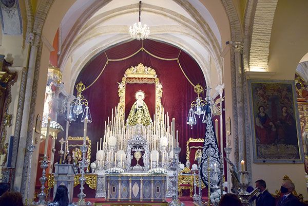 Altar de Cultos de la Hermandad de la Soledad de Alcalá del Río para la celebración del Septenario en honor a la Virgen de los Dolores en su Soledad Coronada - 3, Foto 3