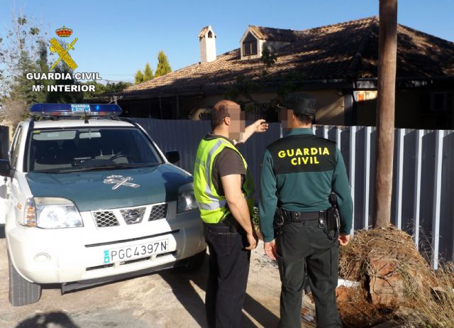 La Guardia Civil detiene a una persona por disparar hasta en catorce ocasiones contra el domicilio de su vecina - 5, Foto 5