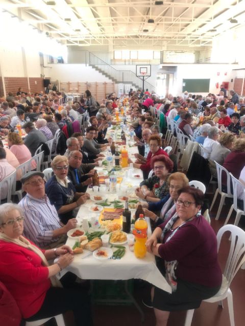 300 mayores del municipio participaron en la XI Jornada Lúdico Deportiva en Torre Pacheco - 1, Foto 1