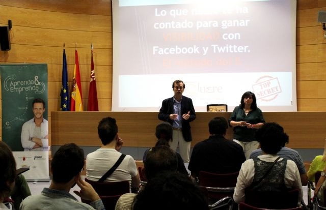 El Info ofrece a un centenar de empresarios y emprendedores las claves para rentabilizar sus redes sociales - 1, Foto 1