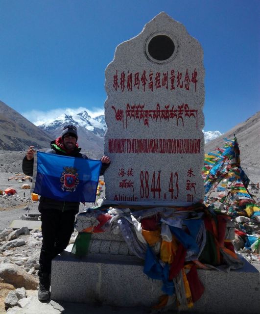 El alpinista murciano Miguel Madrid hace cumbre en el Everest - 1, Foto 1