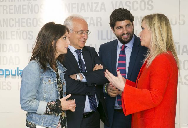 Fernando López Miras asiste a la primera reunión del Comité Ejecutivo Nacional, tras su nombramiento como presidente de la Comunidad - 1, Foto 1