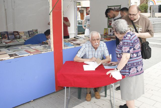 Recta final de la I Feria del Libro de Calzada de Calatrava, con más firmas, presentaciones y el recital 'La palabra herida' - 3, Foto 3