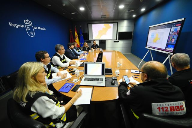 La Comunidad activa el Plan por riesgo de inundaciones, refuerza el número de bomberos y pide evitar desplazamientos innecesarios - 1, Foto 1