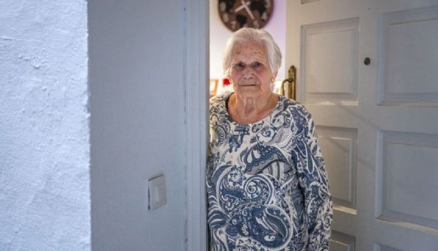 Más de 10.000 firmas en 24 horas para pedir que paren el desahucio de María de 88 años - 1, Foto 1