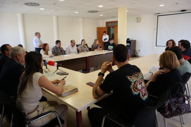 Reunin del Consejo Escolar Municipal de Mazarrn, Foto 1