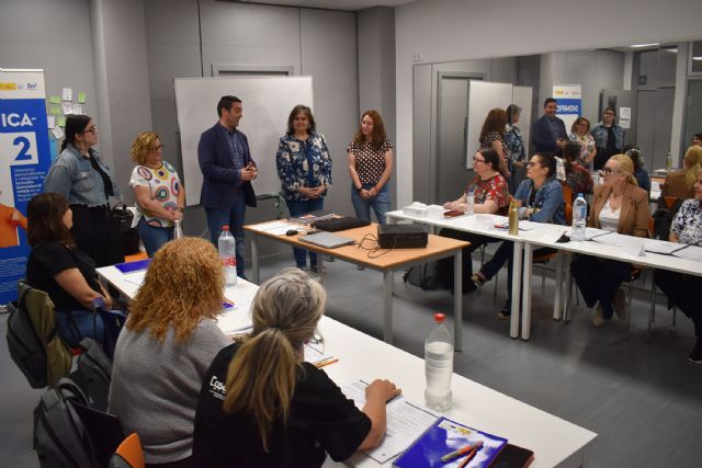 Impulso a la inserción laboral con un curso de especialización en estética Impulso a la inserción laboral con un curso de especialización en estética