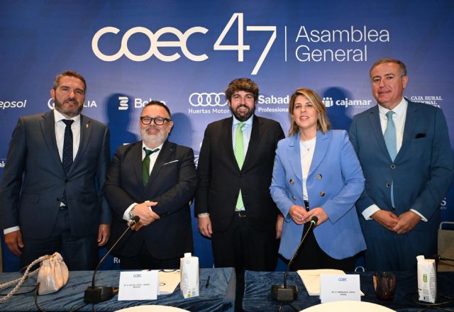 López Miras garantiza al nuevo presidente de COEC 'la lealtad y colaboración' del Gobierno regional para que Cartagena avance López Miras garantiza al nuevo presidente de COEC 'la lealtad y colaboración' del Gobierno regional para que Cartagena avance
