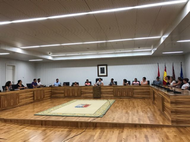 Recepción en el Ayuntamiento a los niños saharauis y sus familias de acogida 2019 - 1, Foto 1