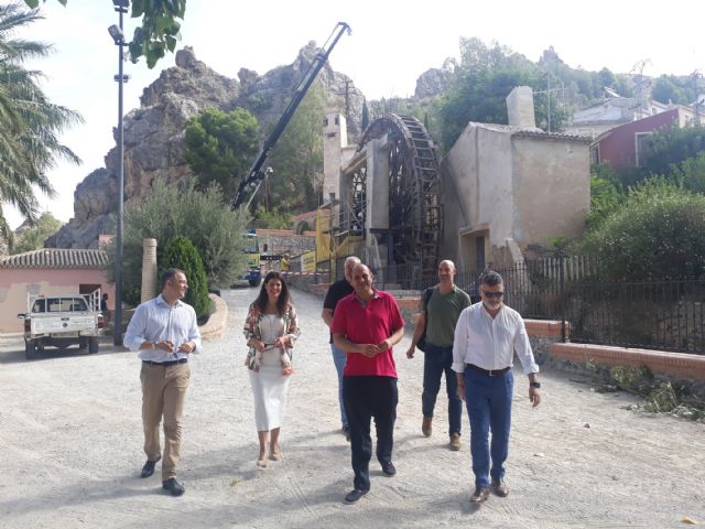 La consejera de Turismo y Cultura en funciones visita las obras de restauración de la Noria Grande de Abarán - 2, Foto 2