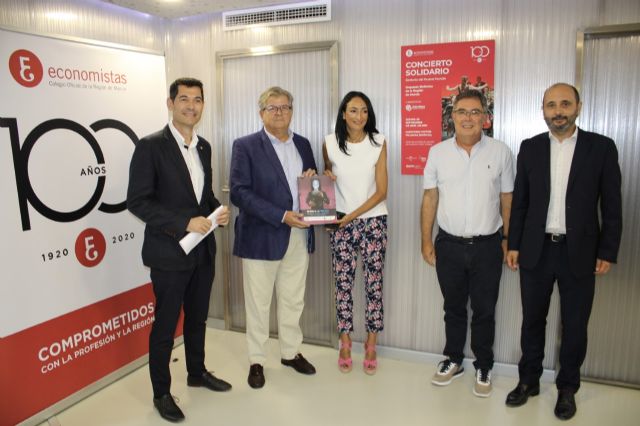 La consejera de Empresa destaca que la Región de Murcia ha logrado superar tanto el nivel de inversión como de empleo innovador previos a la crisis financiera - 2, Foto 2