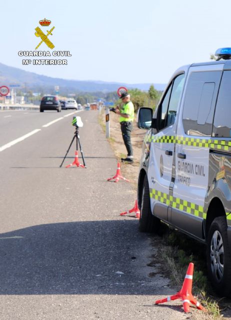 La Guardia Civil investiga a un conductor por circular a más de 200 km/h - 2, Foto 2