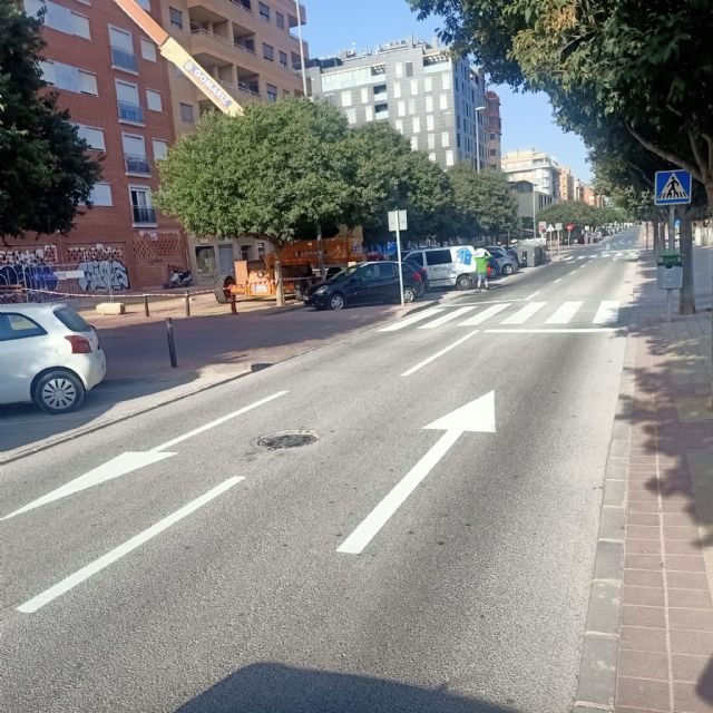 El Proyecto Recupera incrementa la seguridad vial en Santiago el Mayor con el repintado de las marcas viales - 1, Foto 1