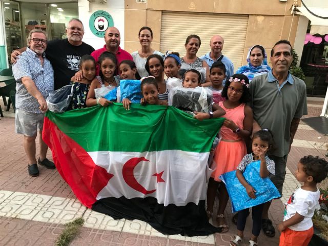 El PSOE de Águilas comparte una jornada de convivencia con los niños saharauis del Programa Vacaciones en Paz - 1, Foto 1