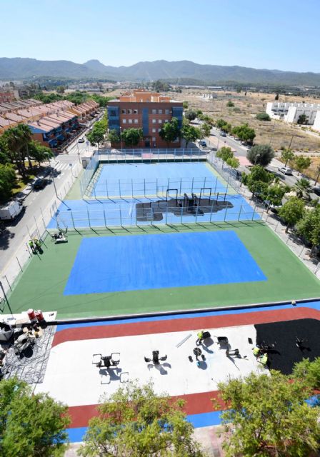 Más de 25.000 vecinos de El Palmar se beneficiarán de las nuevas pistas deportivas en la Plaza de la Democracia - 2, Foto 2