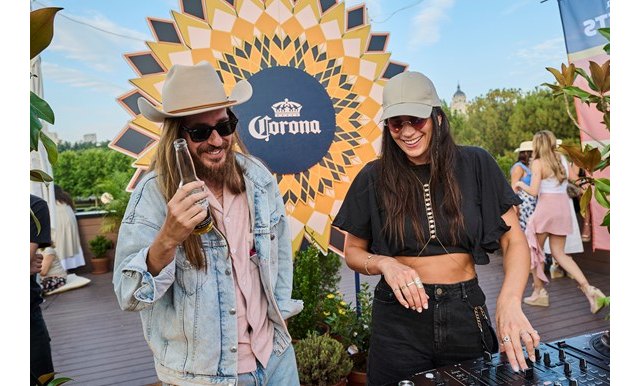 Corona Sunsets se despide del verano en la isla de Ibiza entre buena música y amigos - 1, Foto 1