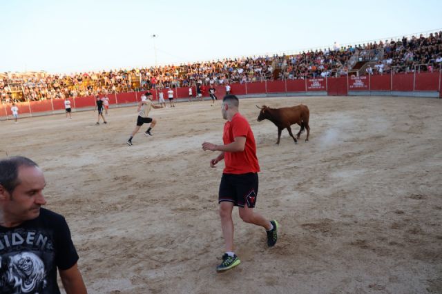 Multitudinaria suelta de vaquillas en las fiestas de Las Torres de Cotillas - 1, Foto 1