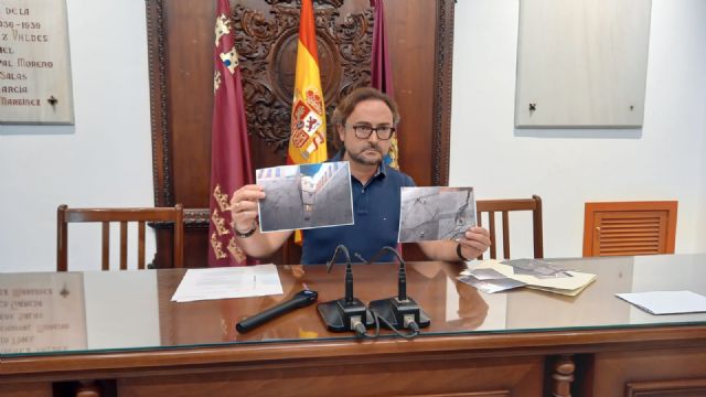 El PSOE alerta del posible riesgo que puede tener la intención de Fulgencio Gil de derribar el edificio del antiguo Centro Comarcal de Salud para los vecinos de la calle Barandillas - 1, Foto 1