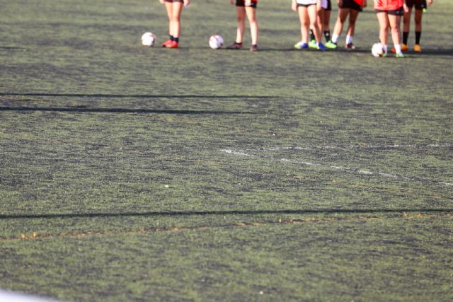 Ruiz: Ballesta prometió poner a punto las pedanías en tres meses y lo que ha puesto a punto es la retirada de la financiación para arreglar los campos de fútbol de Guadalupe, Sangonera la Verde, Alquerías, El Raal, Llano de Brujas y Patiño - 2, Foto 2