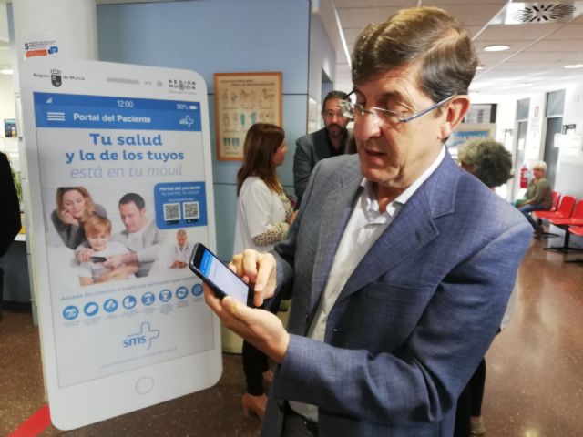 Más de 7.000 murcianos ya utilizan la aplicación para móvil que les permite contactar telemáticamente con su médico - 1, Foto 1