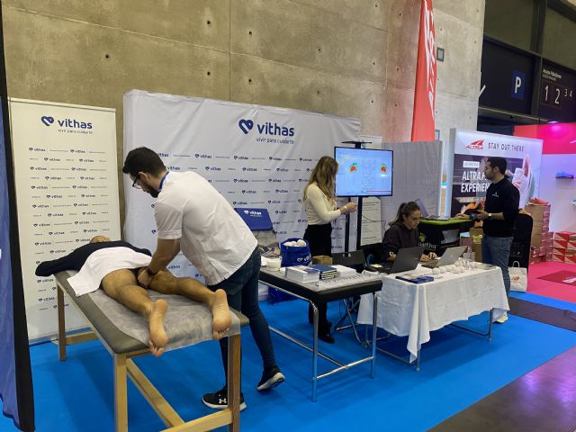 Vithas participa en la Expo 21K Feria Valencia con motivo del Medio Maratón Valencia Trinidad Alfonso Zurich - 1, Foto 1