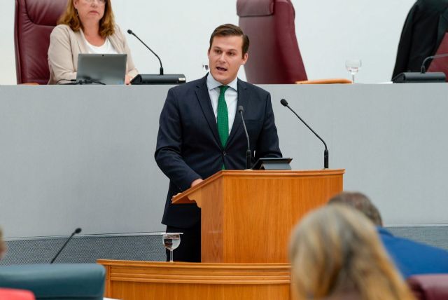 VOX saca adelante en la Asamblea Regional la moción para reprobar al Gobierno de Sánchez por la Ley de Amnistía - 1, Foto 1