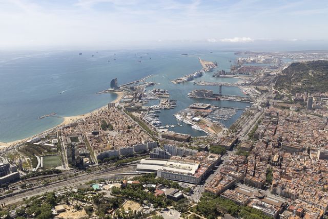 TotalEnergies suministrará energía renovable al Port de Barcelona durante los próximos dos años - 1, Foto 1