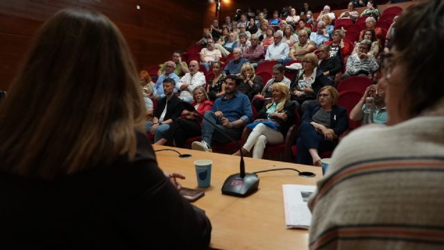Asociaciones vecinales reclaman reformar el reglamento de participación y tener más voz en las decisiones municipales Asociaciones vecinales reclaman reformar el reglamento de participación y tener más voz en las decisiones municipales