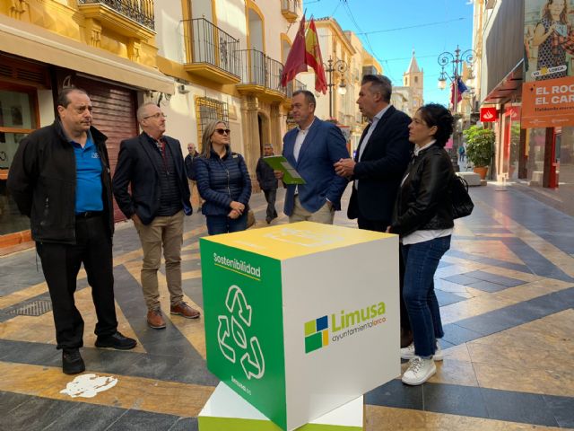 Lorca se suma a la campaña 'Dobla y Recicla' para promover el reciclaje de papel y cartón y relanza su servicio de recogida puerta a puerta - 1, Foto 1