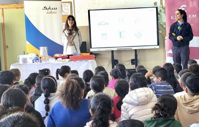 SABIC participa en el proyecto educativo de robótica Colebora de la Fundación Excelem en el colegio CEIP Aljorra para fomentar el interés en la ciencia y tecnología - 1, Foto 1