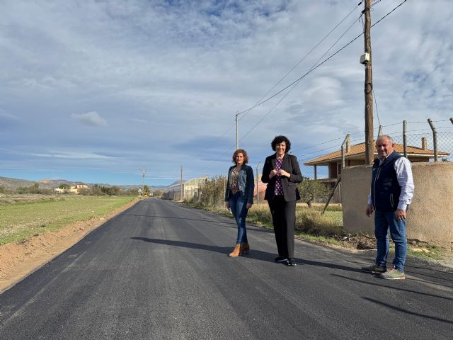 El Ayuntamiento de Puerto Lumbreras ejecuta la pavimentación del camino del Mercado del Ganado - 1, Foto 1