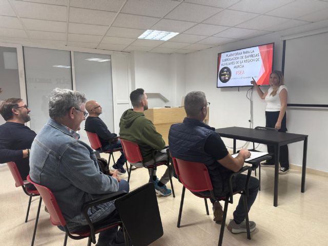 La plataforma para la subrogacion de empresas auxiliares de la región de Murcia hace publica su presentación en Cartagena - 2, Foto 2