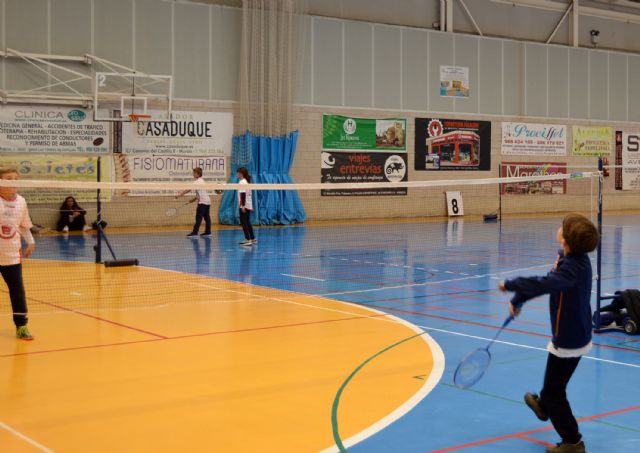 El pabellón 'Mireia Belmonte', escenario de una jornada escolar de bádminton - 5, Foto 5