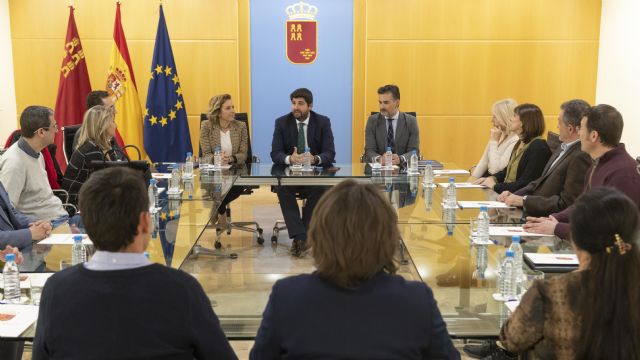 Las Escuelas Oficiales de Idiomas y los Conservatorios contarán con normas propias para regular su funcionamiento - 2, Foto 2