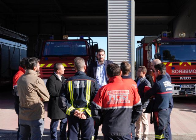 Antelo apuesta por seguir dotando a los equipos de emergencias, seguridad ciudadana y protección civil en la inauguración del parque de bomberos de Mula - 3, Foto 3