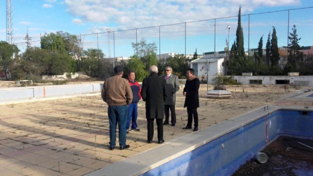El alcalde de Lorquí recuerda a Deportes su compromiso para rehabilitar las Piscinas Municipales - 1, Foto 1