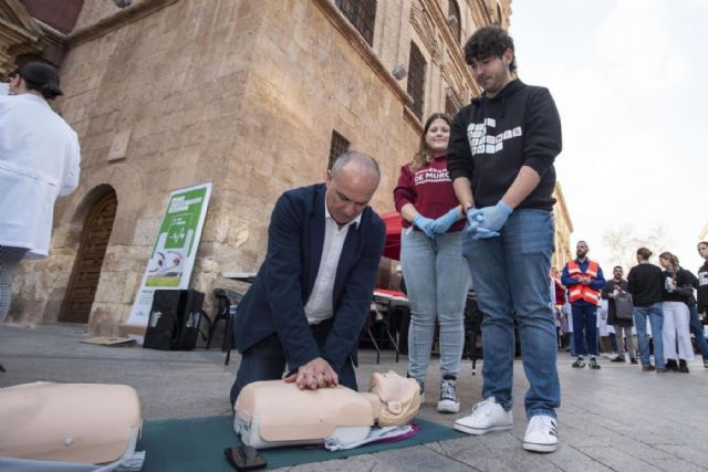 ODSesiones de la UMU chequea la salud de más de 700 murcianos en la plaza Santo Domingo - 1, Foto 1