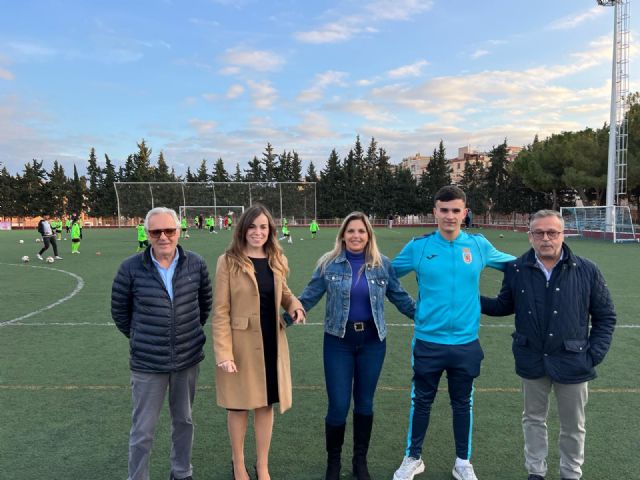 El campo de fútbol de Cabezo de Torres estrena accesos y aparcamiento, a lo que se une el nuevo pavimento en la calle de la Rambla, con una inversión de medio millón de euros - 1, Foto 1