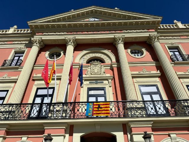 Ballesta muestra su apoyo a la ciudad de Valencia y pone a su disposición los medios que necesiten - 1, Foto 1