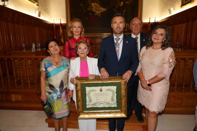 La científica Rocío Álvarez recibe el nombramiento de Hija Adoptiva de la Ciudad de Caravaca de la Cruz - 3, Foto 3