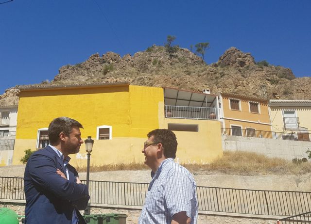 El PSOE exige actuaciones urgentes para proteger a las familias de Ojós, cuyas viviendas están amenazadas por desprendimientos de rocas y humedales - 1, Foto 1