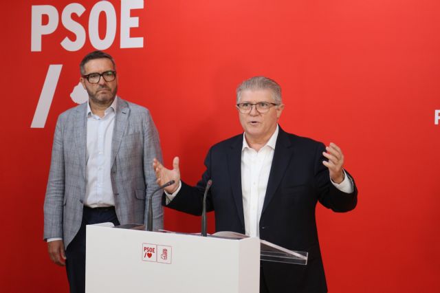 Vélez: Tanto al PSOE, como a CROEM y el resto de agentes sociales nos une un objetivo, impulsar un desarrollo económico sostenible y generar empleo de calidad - 3, Foto 3