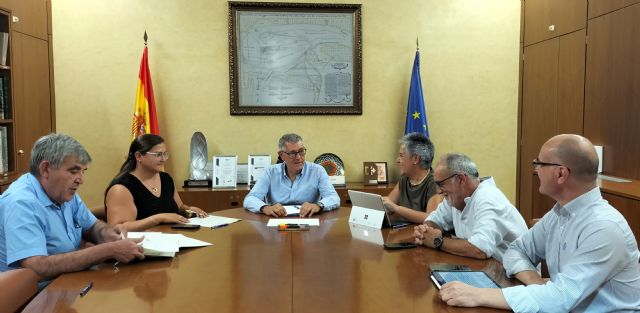 La CHS aborda con la Comunidad de Regantes del Argos el canon de regulación y varios asuntos relacionados con el regadío del municipio acompañados por el Ayuntamiento de Calasparra La CHS aborda con la Comunidad de Regantes del Argos el canon de regulación y varios asuntos relacionados con el regadío del municipio acompañados por el Ayuntamiento de Calasparra