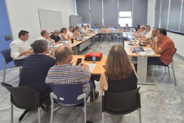 Salud mantiene 912 puestos de difícil cobertura para garantizar la equidad en la asistencia sanitaria de toda la Región Salud mantiene 912 puestos de difícil cobertura para garantizar la equidad en la asistencia sanitaria de toda la Región