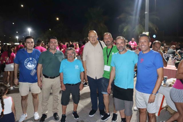 La Noche de la Brasa une a miles de torreños en una barbacoa llena de música y alegría - 4, Foto 4