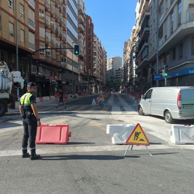 Fructuoso: Gracias a Ballesta por anunciar el cierre de la Avenida de la Constitución una vez que estaba ya cerrada - 1, Foto 1