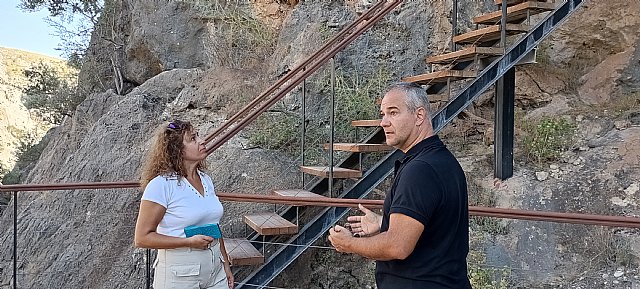 La concejala de Turismo realiza una visita técnica a la cueva-sima de La Serreta - 1, Foto 1