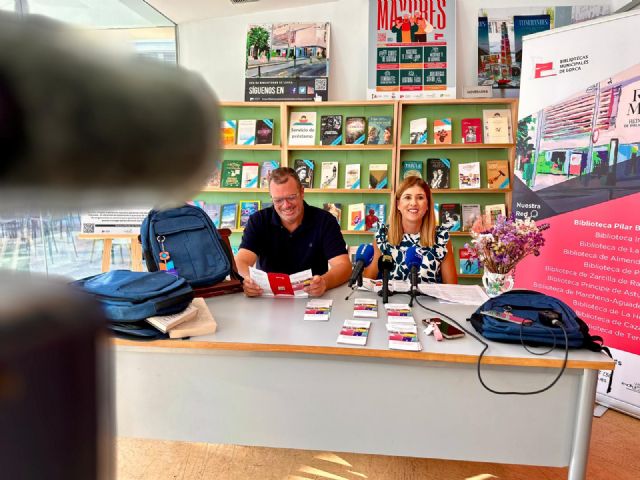 El servicio Nosotros te lo llevamos, de la Red Municipal de Bibliotecas de Lorca, alcanza en el mes de julio la treintena de entregas, superando la cifra de todo 2023 - 1, Foto 1