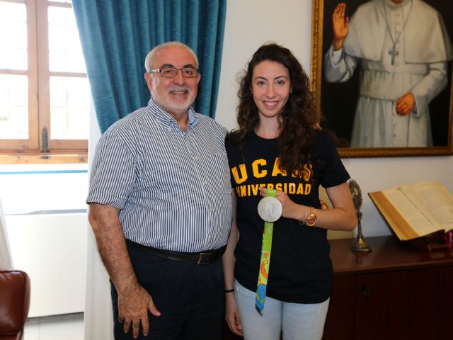 Artemi Gavezou, plata en Río 16 y estudiante del Grado en ADE, realiza sus primeros exámenes del curso - 1, Foto 1